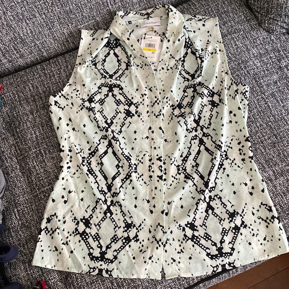 ⭐️NWT⭐️ Calvin Klein Snake Print-like pattern Dressy/Work Muscle Tank Blouse